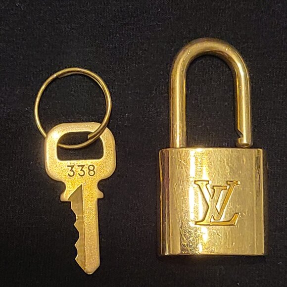 LV Lock & Key Set, #338 - Picture 2 of 10